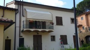 tende a caduta a doppia pendenza con guida bronzata RIF: TS177