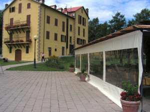 chiusure laterali con finestre cristall in toscana RIF: SE65