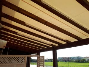 copertura su misura per struttura per esterni in legno RIF: SE113