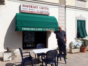 cappottina tinta unita verde per agenzia immobiliare